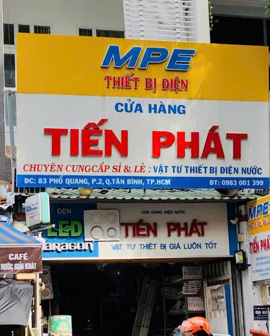 Cửa hàng điện nước, thiết bị điện Hoàng Hướng